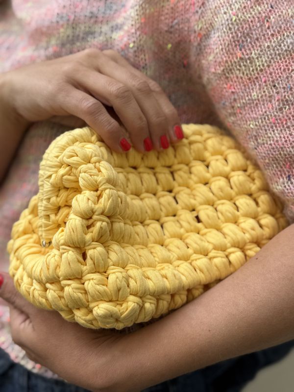 Bobble Clutch 