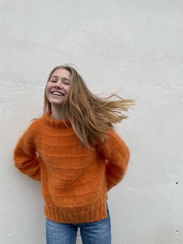 Striper på tvers genser