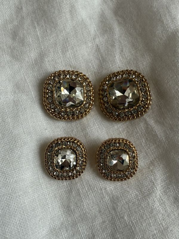 Firkantede blanke krystall knapper 