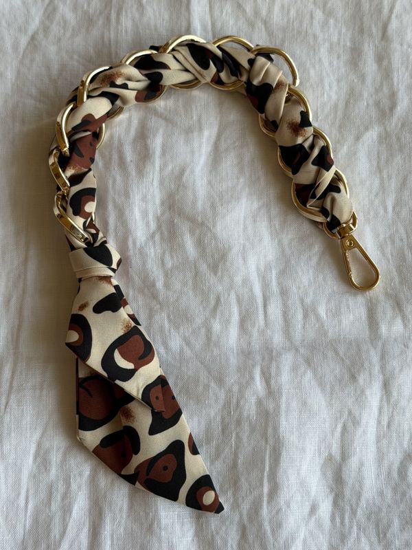 Lenke med silkeskjerf - leopard